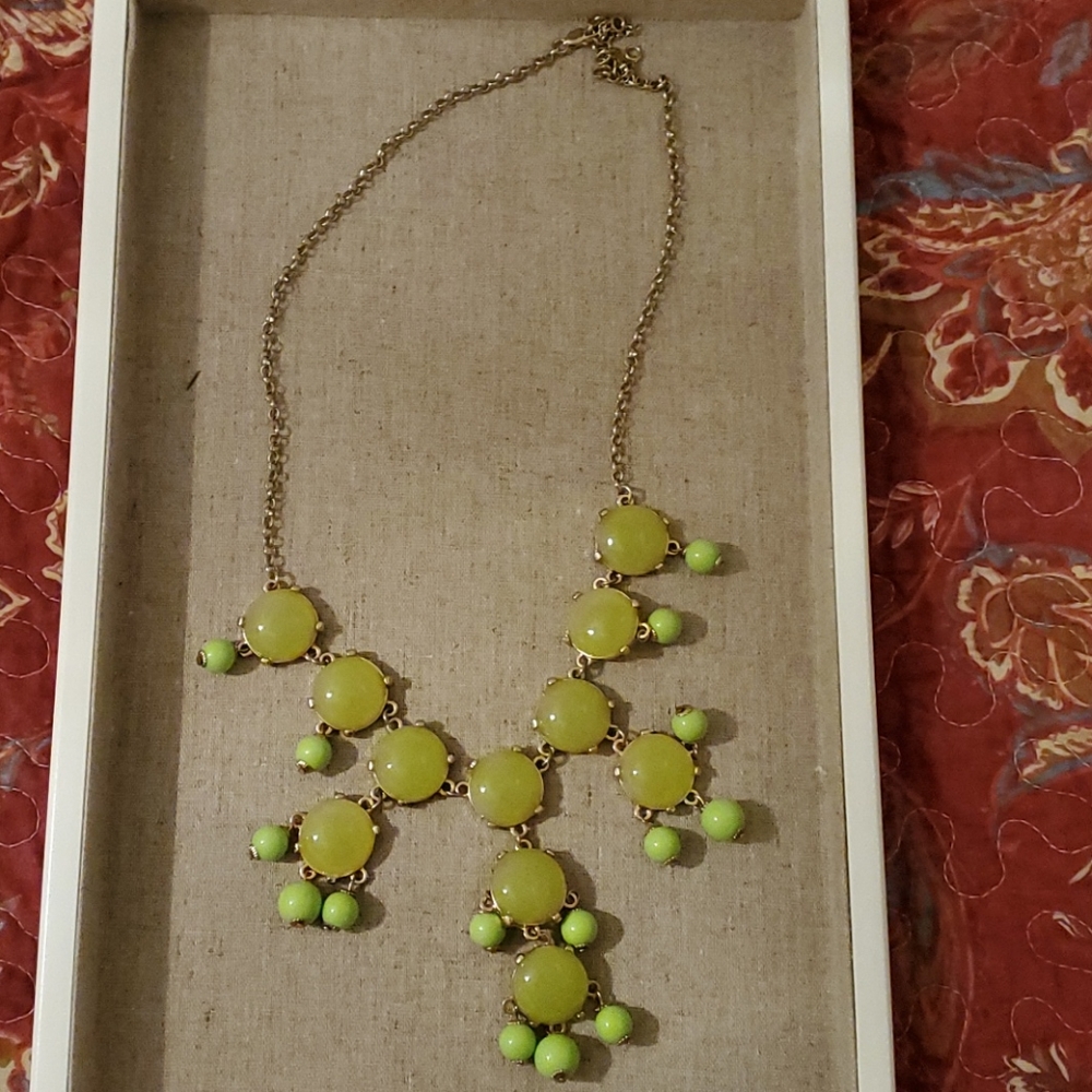 Two tone green bubble necklace